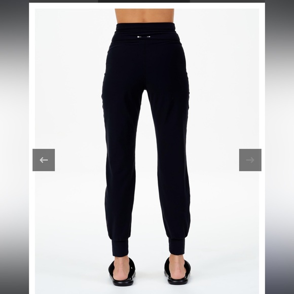The Upside Noir Vida drawstring legging/jogger from Revolve S - Picture 3 of 11